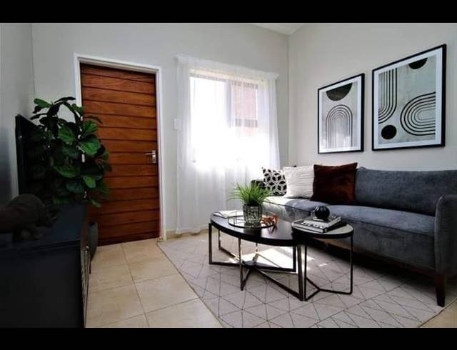 2 BEDROOM APARTMENT FOR SALE IN WHITERIDGE